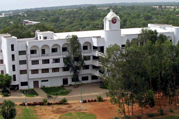 Auditorium - accommodation for 700	